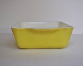 Vintage Yellow Pyrex Casserole
