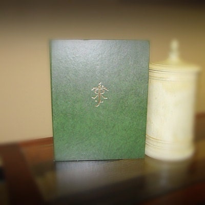 iPad4/iPad3/iPad2/iPad Book Style "The Hobbit" Vintage Upcycled RooKCasE NEW