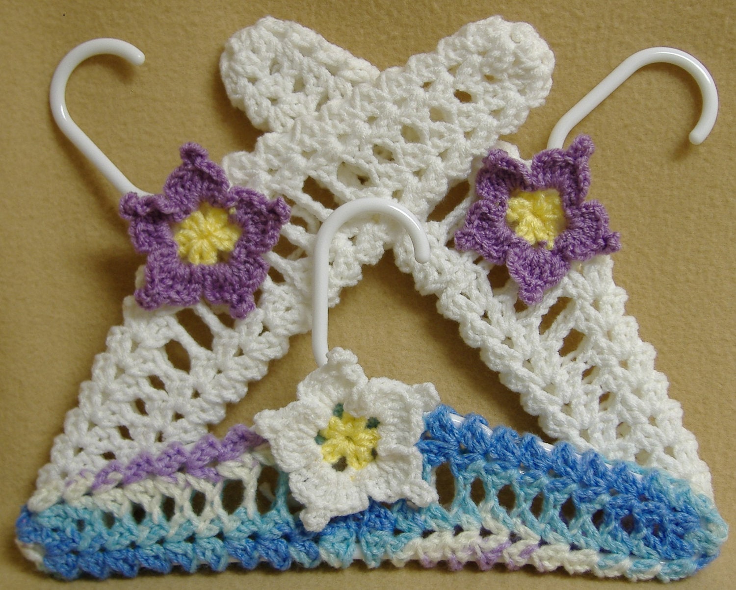 Crochet Clothes Hangers Childs Fancy Baby Shower Display Set of 3 Fast ...
