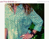 ON SALE NOW Vintage Closeout Sale - Vintage Mint Green & White Silk Button Up Shirt by Jaclyn Smith