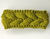 Light Green Warm Cable Knit Headband Earwarmer in Easy Care Wool, Chunky Knits, Crochet Earwarmer Headband, Winter Fashion, Textured Knits
