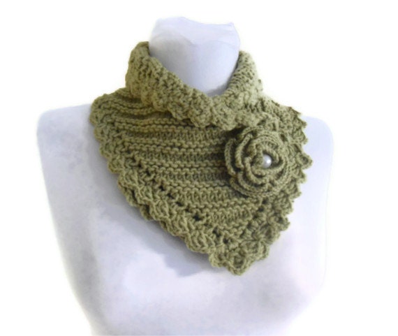 knit collar, Winter fashion, Green neckwarmers, hand-knitted, new, Unique gift, 2013