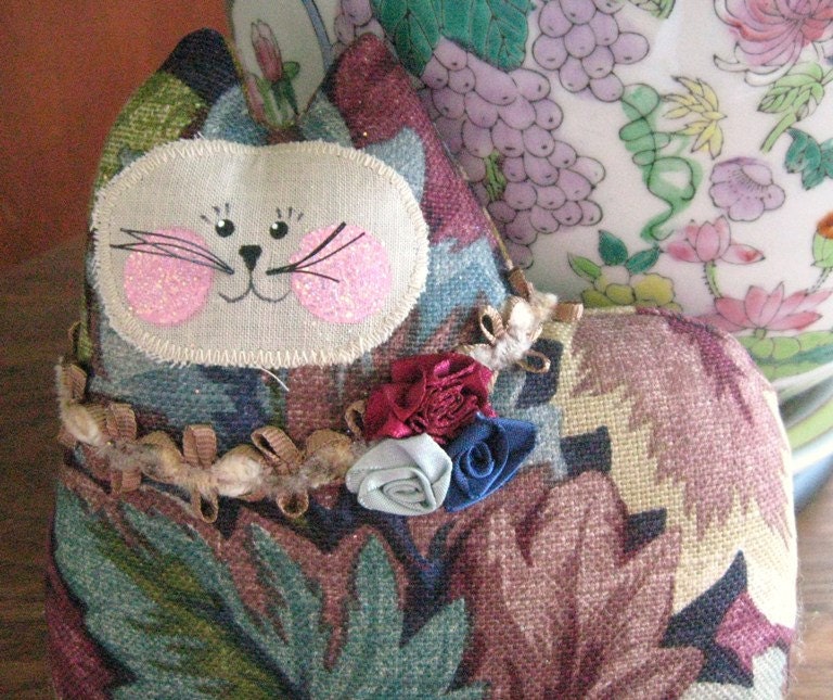 Cat Pillow Doll, Cloth Doll 7 inch Leaves Decorator Fabric, Primitive Soft Sculpture Handmade CharlotteStyle Decorative Folk Art