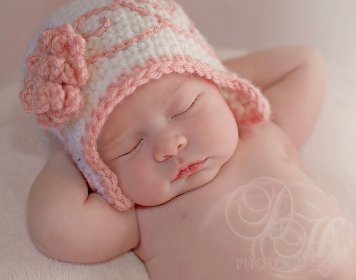 Crochet Baby Hat, Baby Girl Hat, Crochet Cloche, Flapper style, 3 to 6 Months
