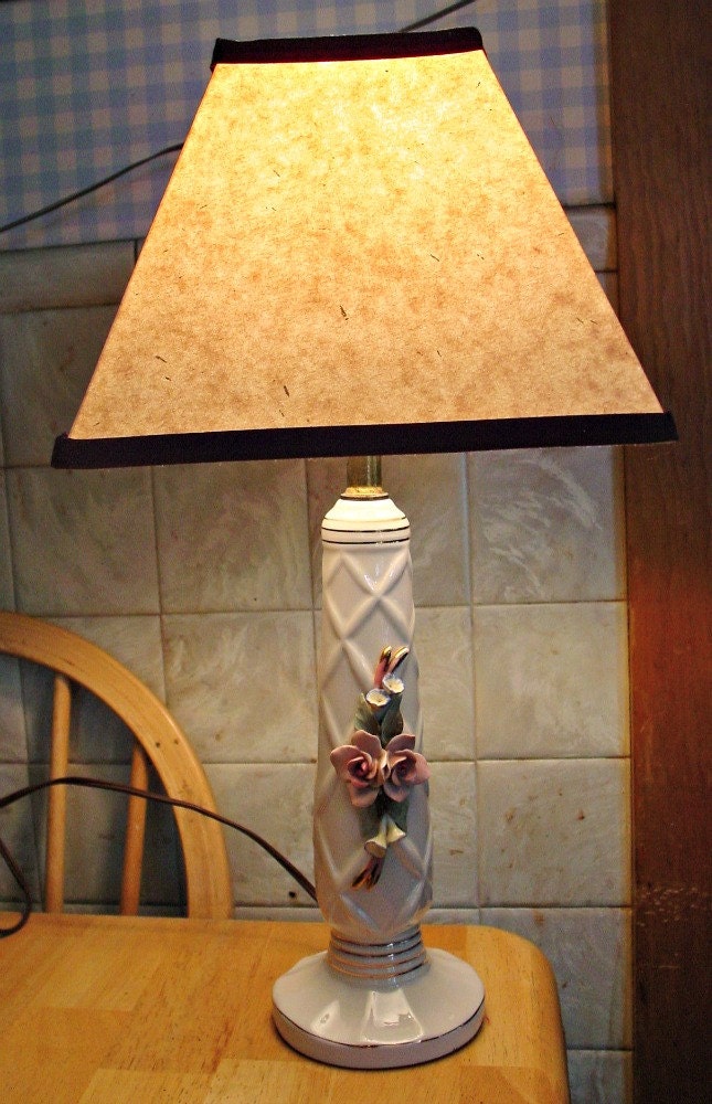 Retro Ceramic Boudoir/Bedroom Light with applied flowers