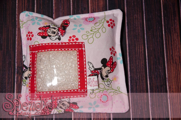 Eye-Spy Travel Game - Minnie Mouse Edition