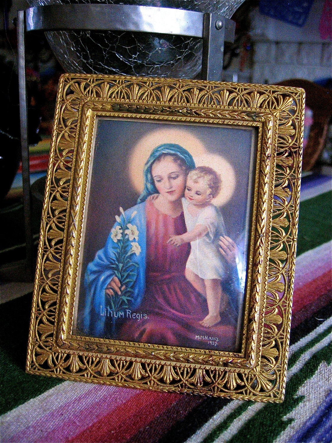 Vintage VIRGIN MARY Jesus 1937 Bubble Glass Convex Glass Shrine- great condition for your holiday gift giving