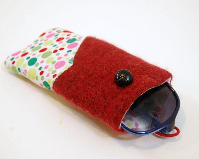 Pink Red Polka Dot Felted Wool Sunglasses Case / Vintage Button Closure / Upcycled Fabric