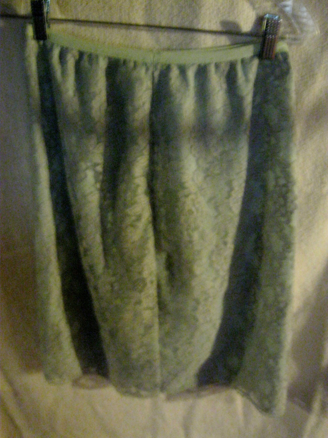 SAlE 20% Off Vintage Lace Half Slip Pale Mint Green w Lace Overlay Medium Now Only 4 USD