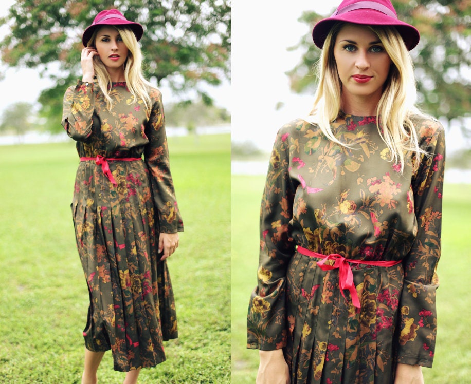 Vintage 1970s Olive Green Floral Long Sleeve Silk Maxi