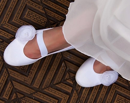 shoes for romantic bride /ballet flats shoes jarmilki wedding woman poletsy fashion gift elegant christmas snow comfortable white beige