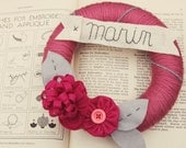 Yarn Wrapped Wreath. Personalized with Name on Felt Banner. Felt Flowers and Leaves. Made to Order Home Decor by Catshy Crafts