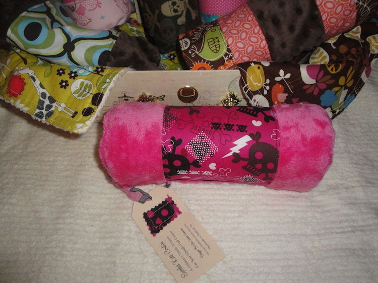 Reversible Arm Pad Handle Cover - Hot Pink Skulls with Fuchsia Minky