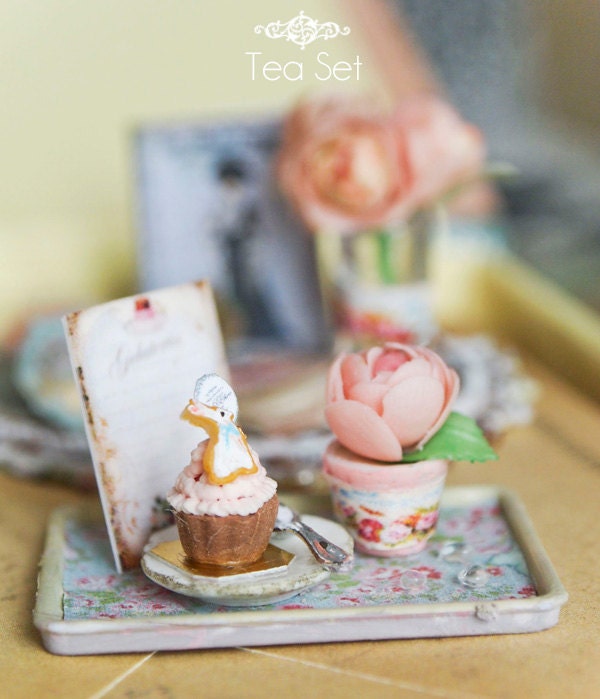 Tea Time w/ Rose- 12th scale dollhouse miniature - PetitDeCherries