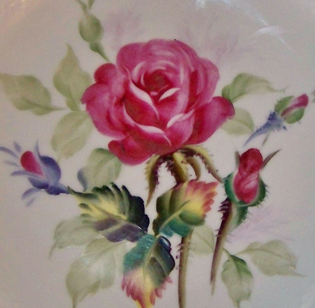 Beautiful Vintage Lefton China plate 6926 - pink burgundy roses - gold edges - Hand Painted - can be hung on wall