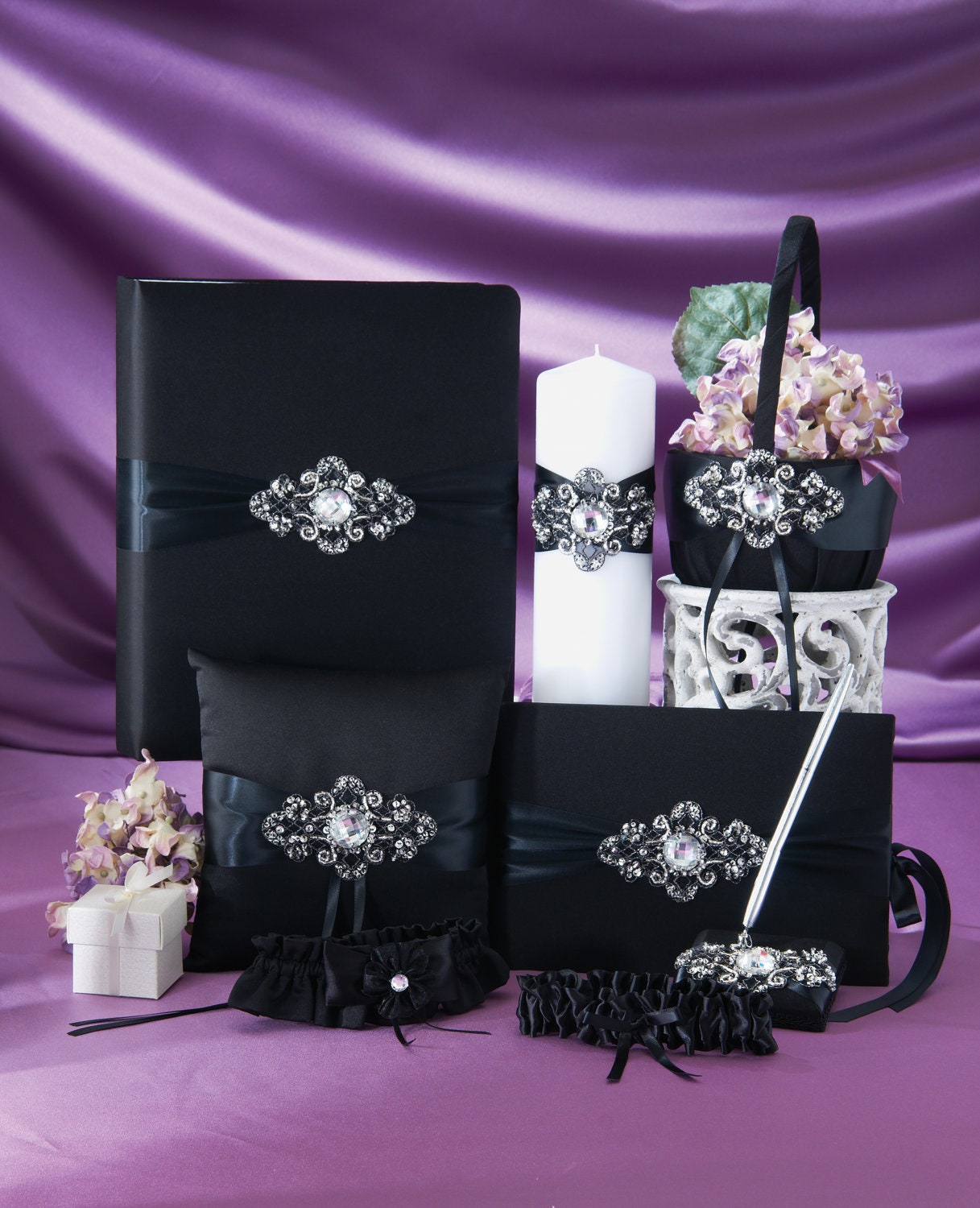 Exquisite "Elizabeth" Wedding Collection
