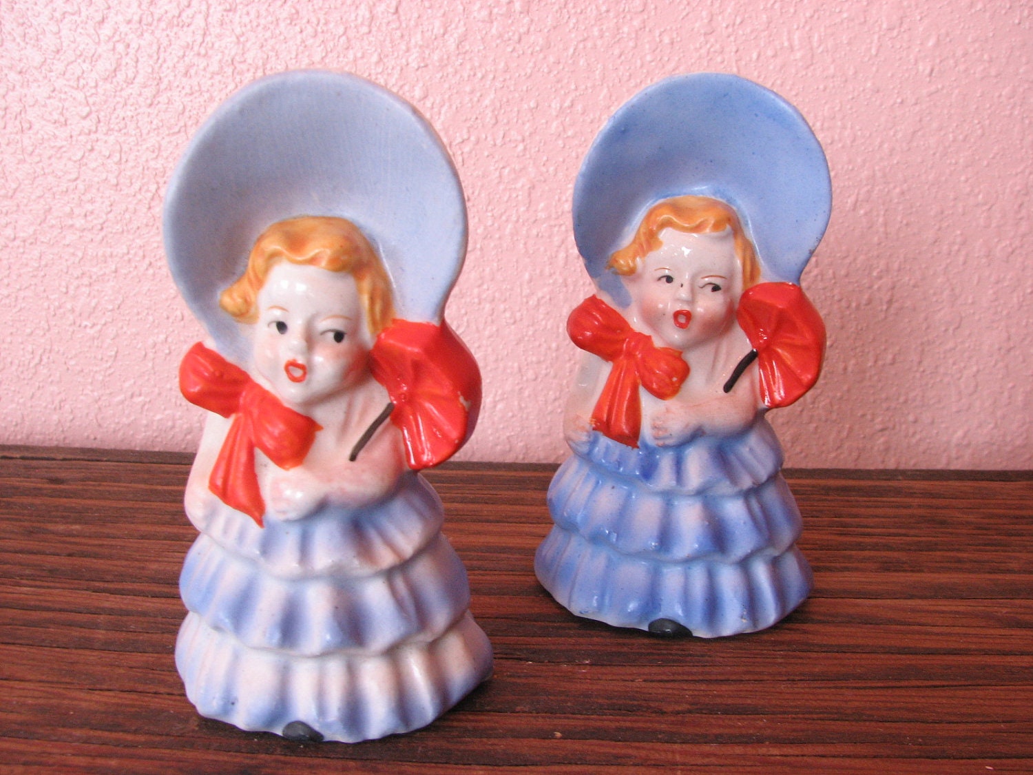 Sunbonnet Girls Salt and Pepper Shakers
