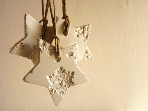 10 snowflake Christmas ornaments, white and pearl porcelain, star shaped