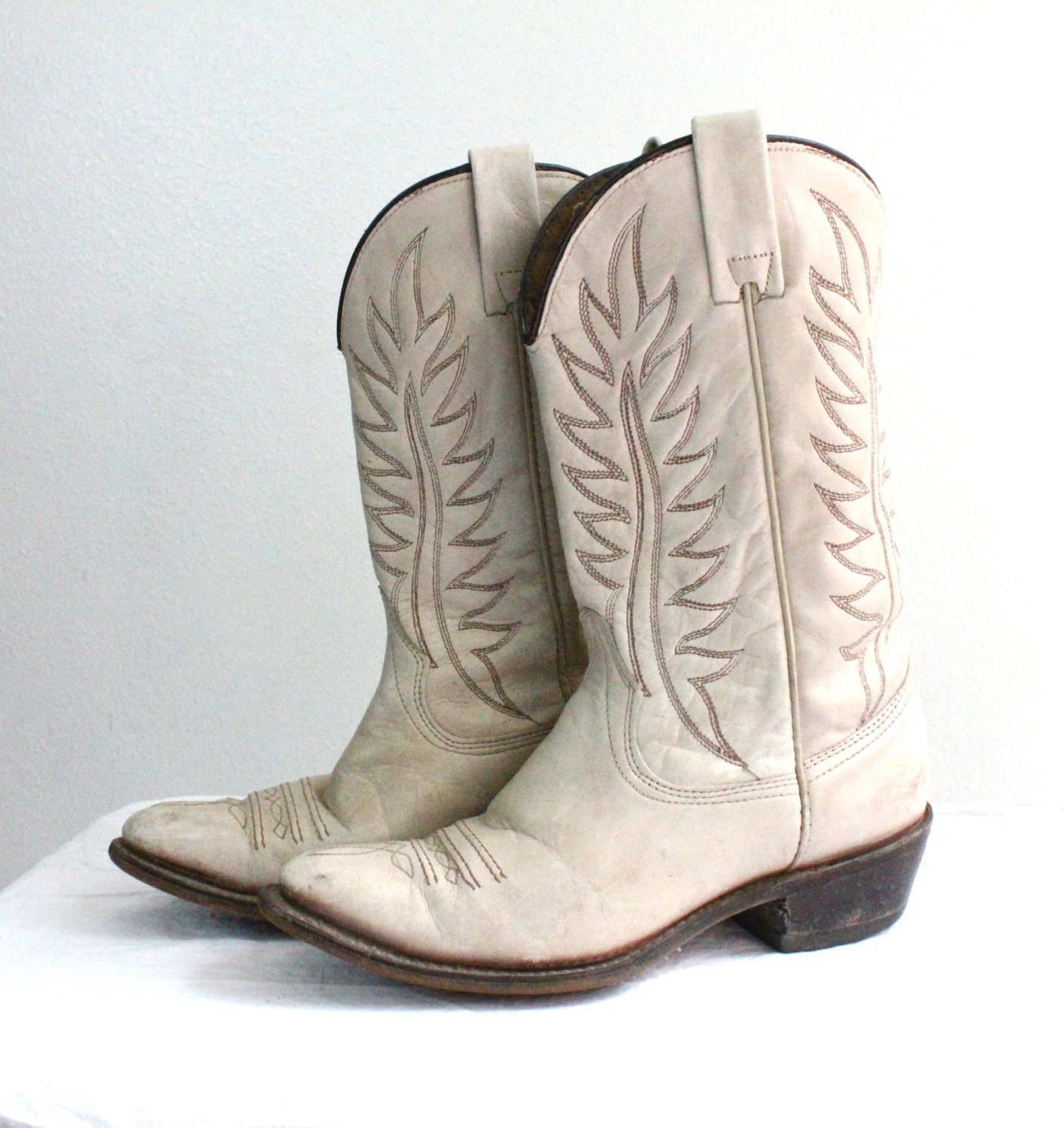 Vintage 70's Bone Leather Cowboy Boots Sz 7.5