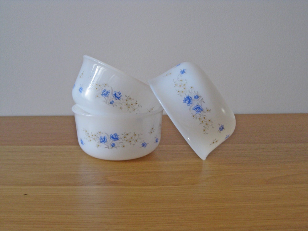 French milkglass dishes by Arcopal
