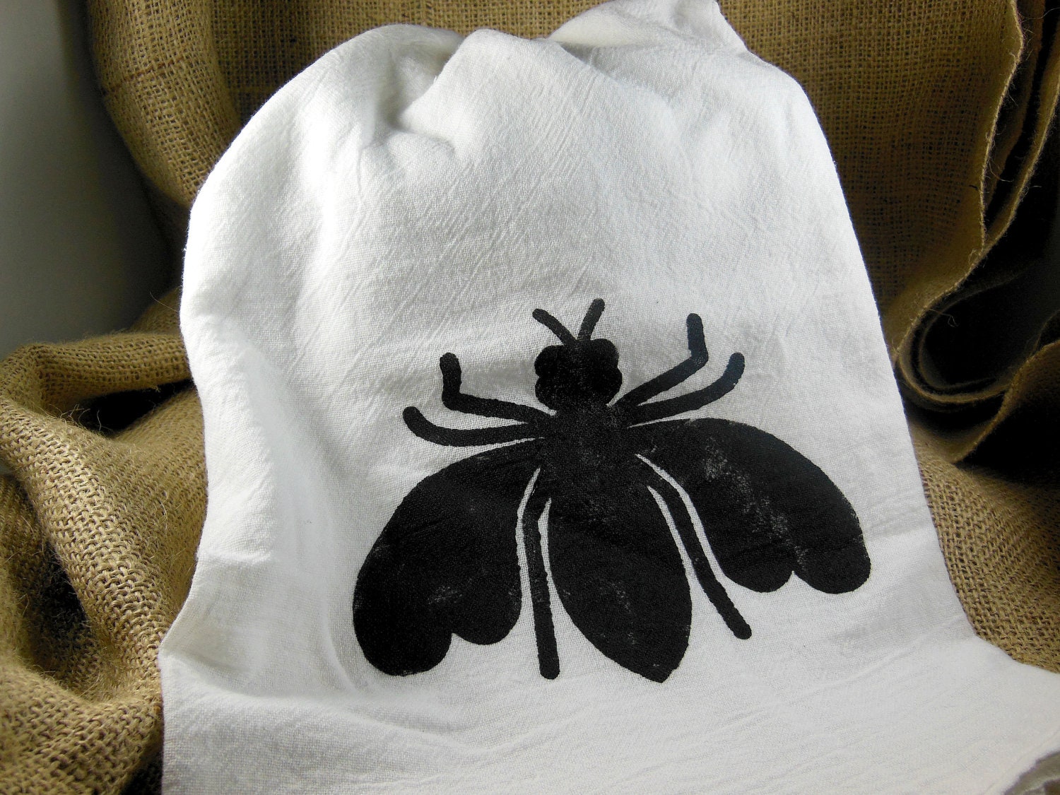 Bee Design Flour Sack Towel - Hand Towel - Kitchen Towel - Custom Tea Towel