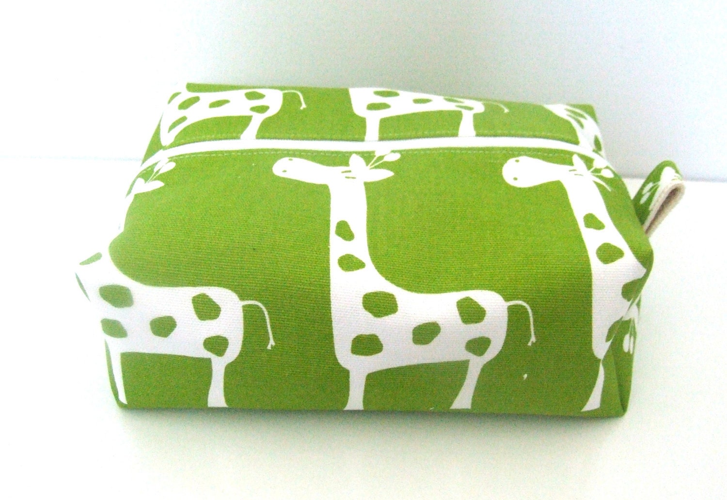 Giraffe wipe bag -  Cosmetic Pouch - Diaper Bag -  Lunch Bag - Wet Bag - Giraffe Makeup Bag