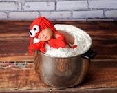 Lobster Hat and Mitten Gloves Newborn Red Crochet Set