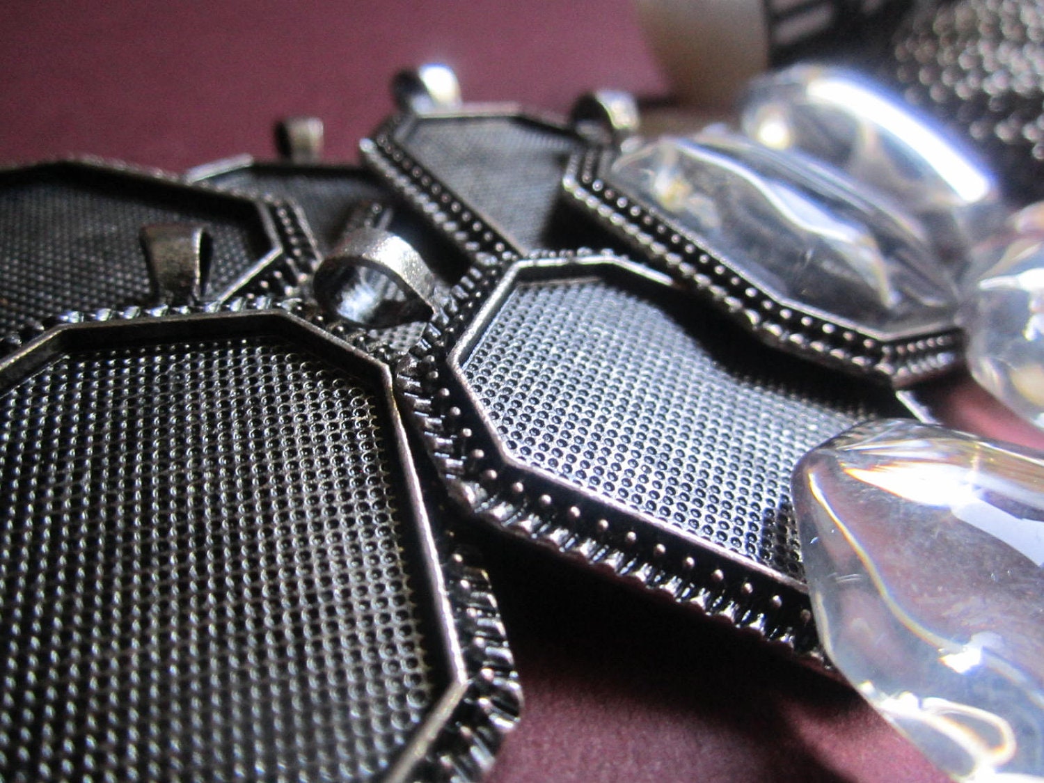 Photo Jewelry Supplies Complete 20 Sets Glass Domes Pendant Trays Diamond Glaze and Instructions