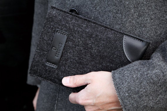 iPad mini Sleeve/ Smokey Grey Felt & Black Leather