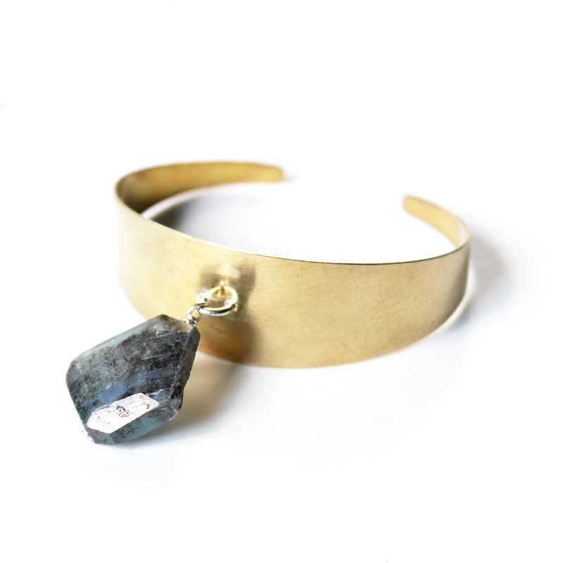 Gemstone Dangle Brass Cuff / dark navy blue grey faceted crystal kyanite / gold metalwork statement jewelry / sterling silver padlock - SOFTGOLDSTUDIO