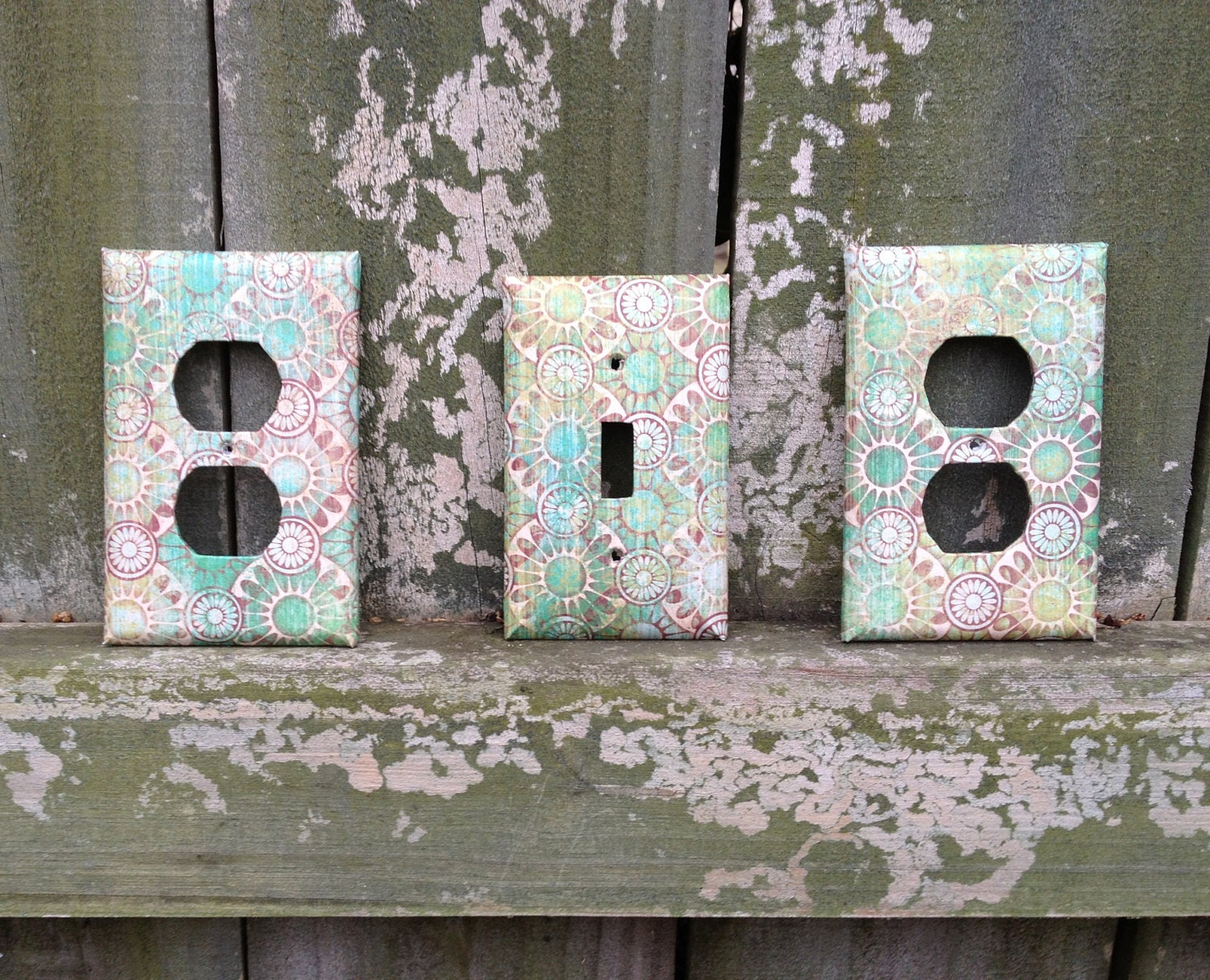 Outlet Cover / Switch plate Set of 3 Handmade Custom Green Brown Pattern Decorative Accent for Bedroom Bathroom Living Room Kitchen