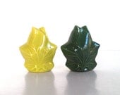 Vintage Salt and Pepper Green Leaf 1950's