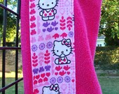 Hello Kitty Hearts & Flowers Hooded Bath Towel