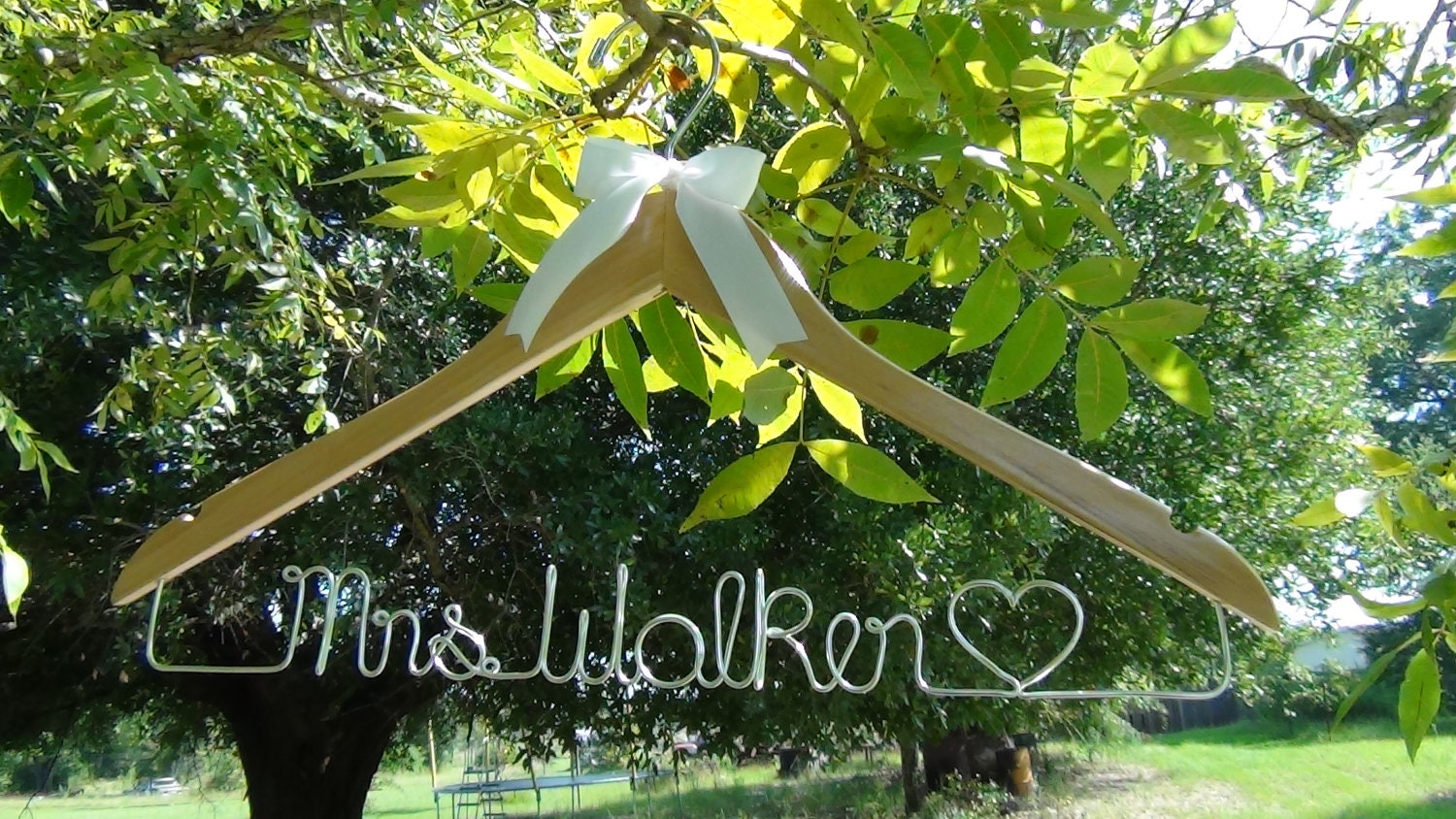 Bridal Dress Hangers Custom Made, Bridesmaid Personalized Hanger, Bridesmaids Gift idea,Wedding Hangers with Names, Wedding Photo Props