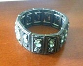 Vintage gold and green gemstone bracelet