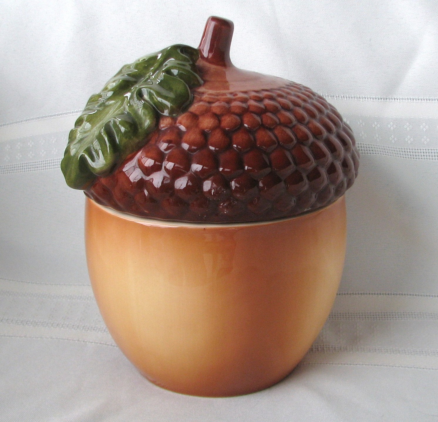 Acorn Cookie Jar vintage ceramic charming gift by SiennaB on Etsy