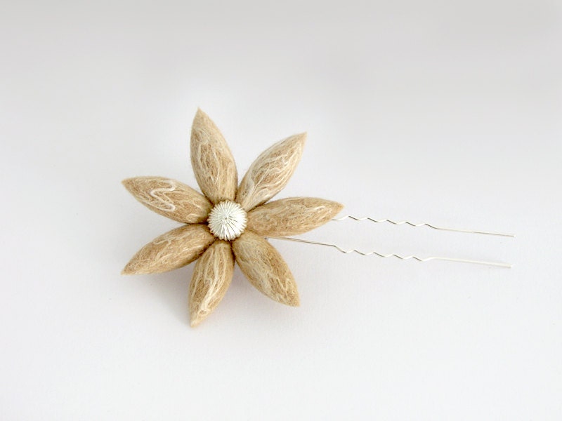 Flower Hair Pins, beige, everyday accessory