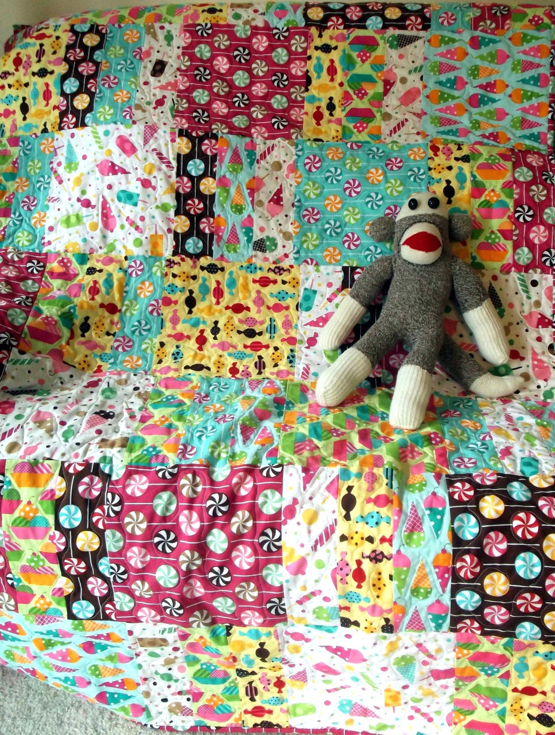 Quilt, Adult Teen or Child's Blanket - Lollipops, Ice Cream Cones and Sundaes