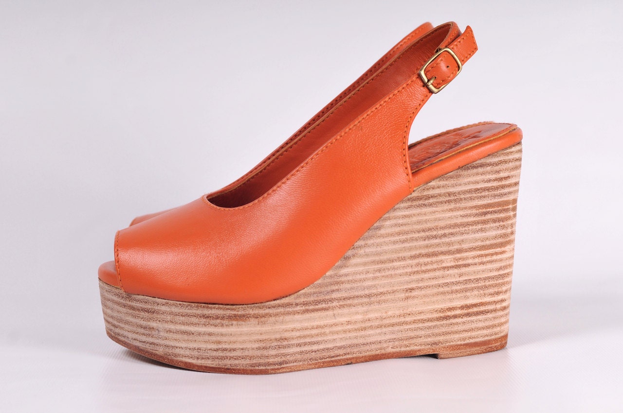 AURORA. Platforms heels/ leather wedges. sizes: US 4-13, EUR 35-43. Available in different leather colors.