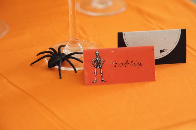 Instant Download: Halloween Printable for Candy Bag Toppers or Table Labels for School Decor or Party Gifts by daintzy