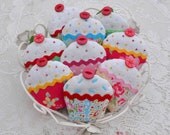 Cupcake keyring, lavender scented