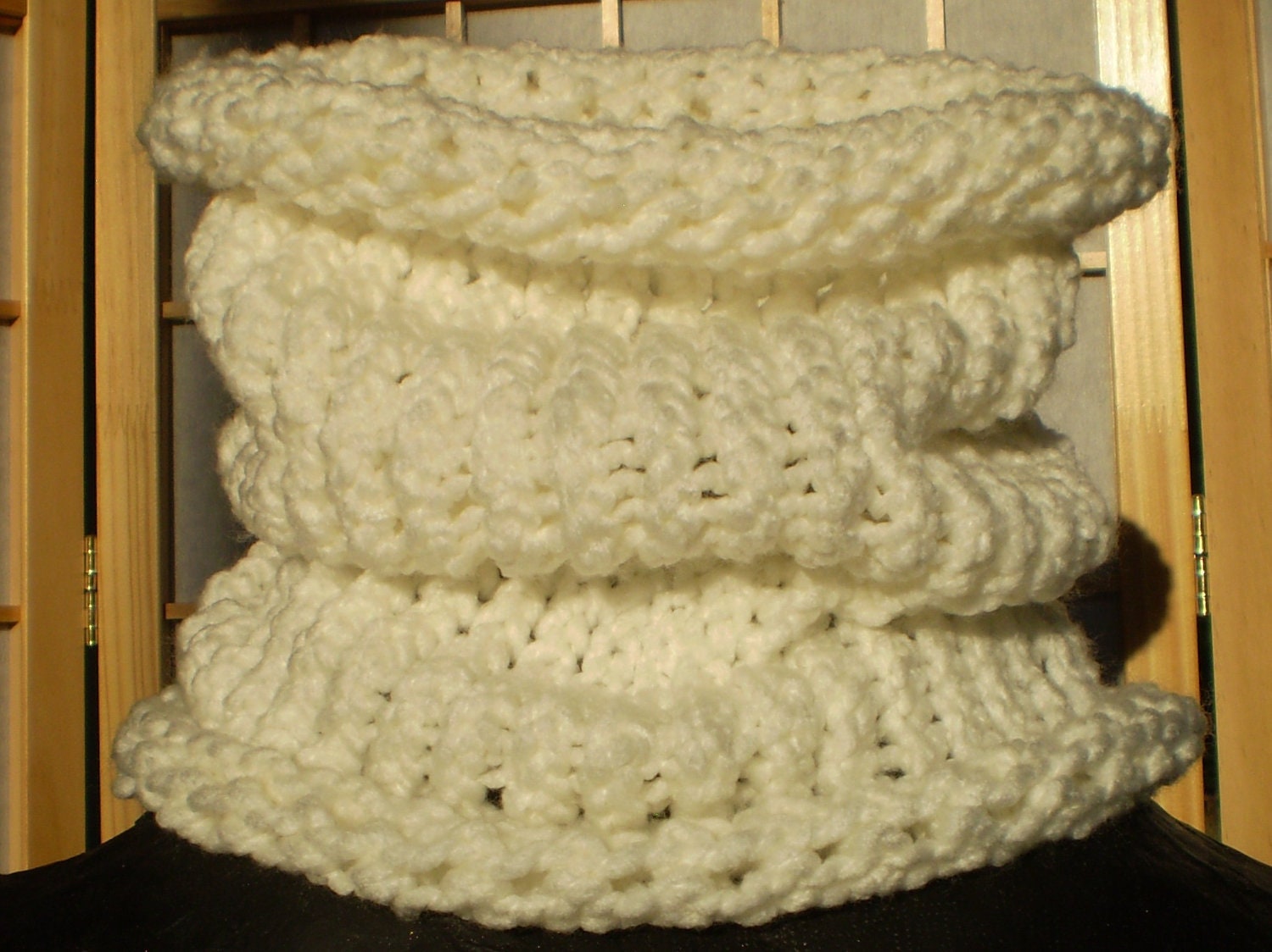 CLEARANCE ITEM / Cowl, Knit Loom Scarf - Cowl, Neck Warmer, Fashion - Warm and Soft - Cream / Was 17.00, now 14.00