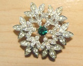Beautiful Vintage Snowflake Rhinestone Pin - PatsVintageShop