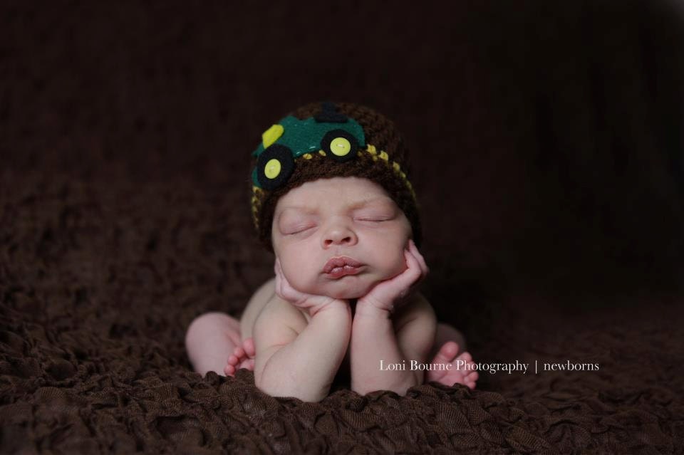 baby boy hat-crochet hat-tractor hat-newborn photography-photo prop