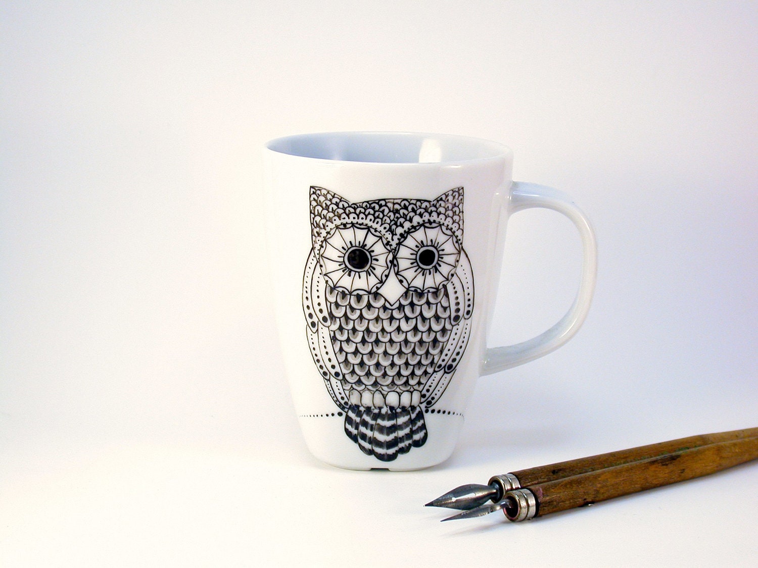owl mug, handpainted in black