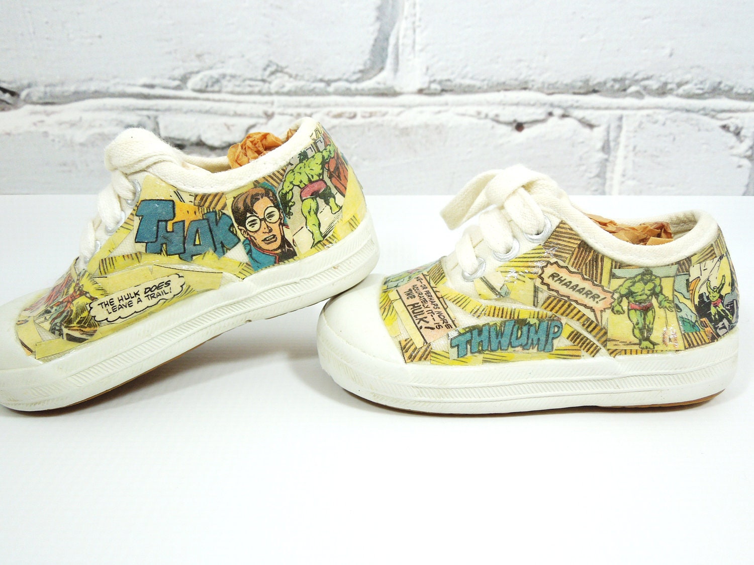Custom Comic Book Sneakers. Child's Size 5. The Incredible Hulk. Baby Hulk Shoes. SMASH. ROAR. DESTROY. Photo Shoot Prop.
