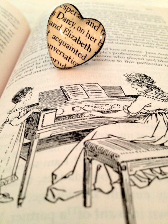 Elizabeth Bennet and Mr Darcy Pride and Prejudice Heart Shaped Adjustable Book Page Ring
