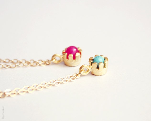minimalist color pop - gold chain bracelet - CANDY PINK (one)