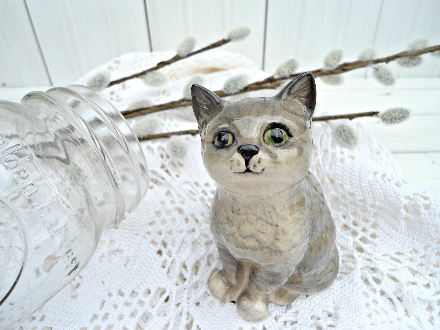 Vintage Royal Doulton Cat Figurine - grey kitten sitting made in England - mamadupuis