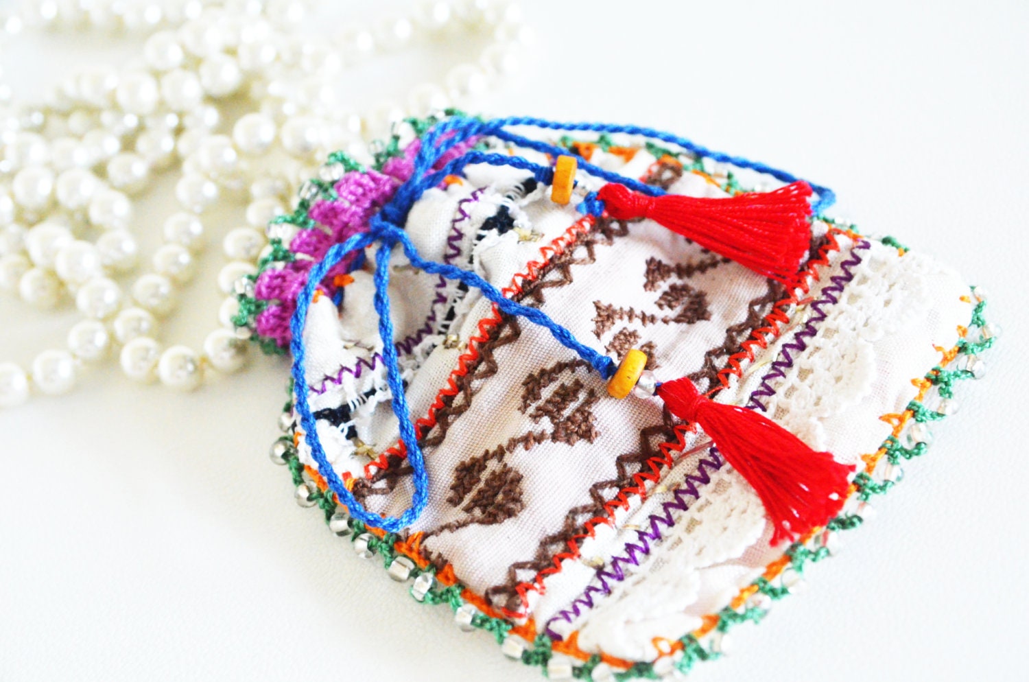 bridesmaids gift jewelry lavender sachets linen lace embroidery canvas colorful authentic handmade patchwork sachets wedding gift